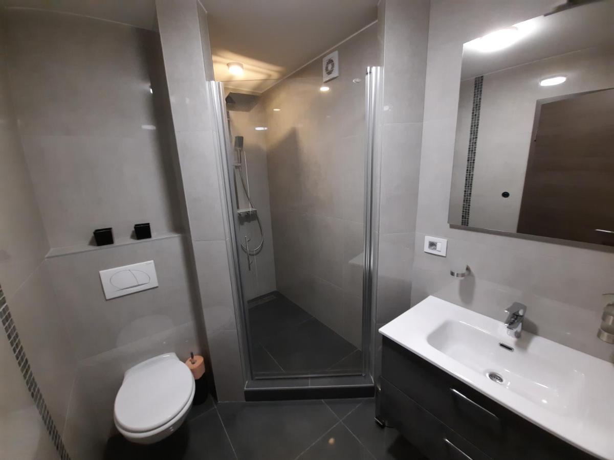 Apartmani New York Нова-Градишка Экстерьер фото