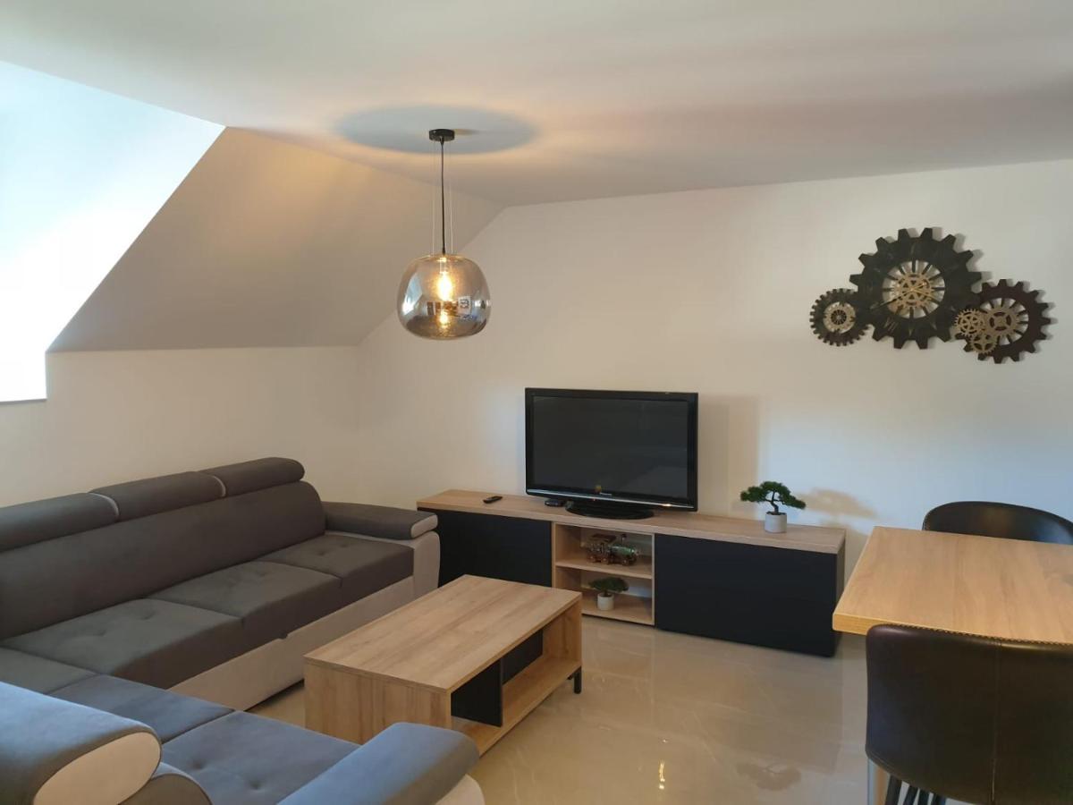 Apartmani New York Нова-Градишка Экстерьер фото