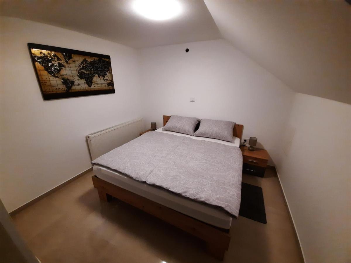 Apartmani New York Нова-Градишка Экстерьер фото