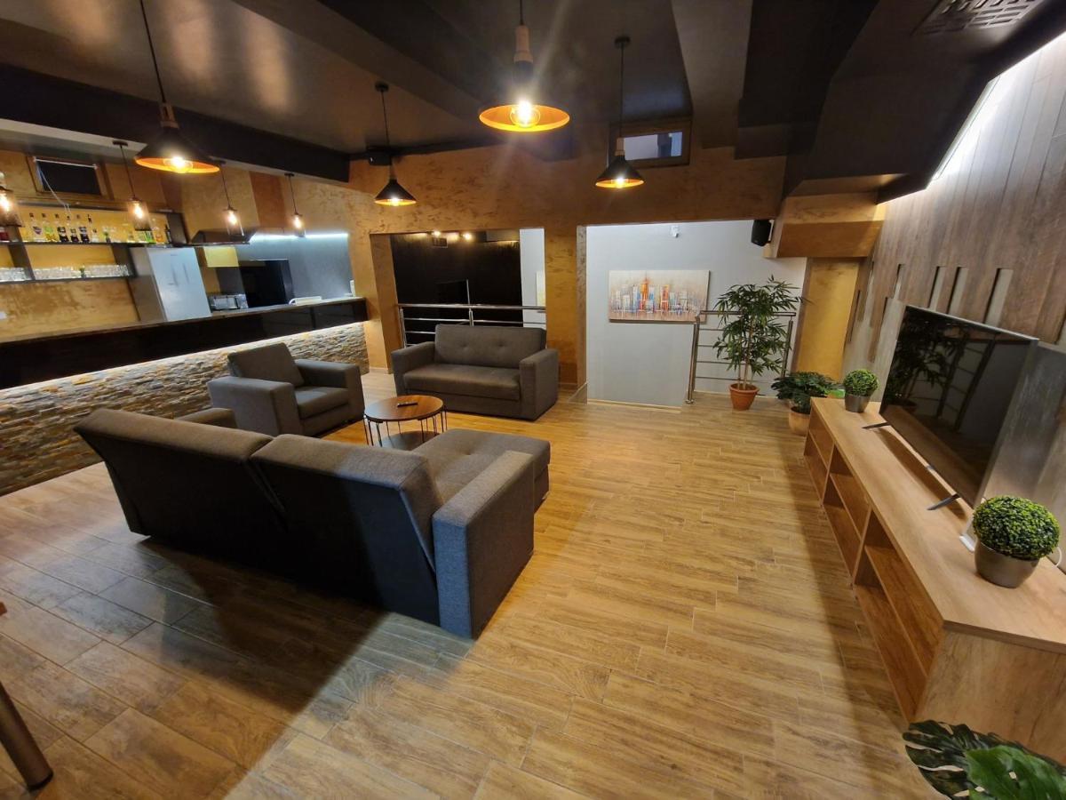 Apartmani New York Нова-Градишка Экстерьер фото